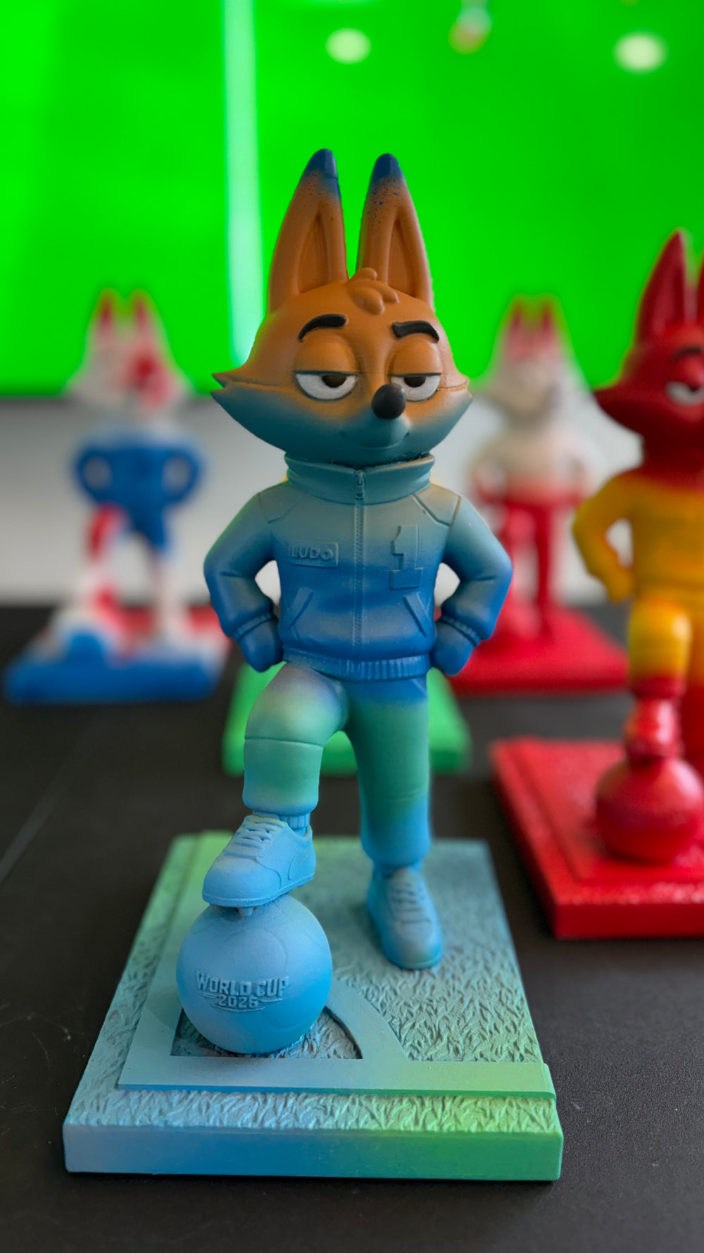 Ludo On Turf | Art sculpture